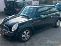 Usata Mini Cooper 90 CV (66 kW) 2005 Nero Utilitaria