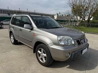 Usata Nissan X-Trail 114 CV (83 kW) 2003 Argento SUV