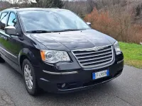Usata Chrysler Grand Voyager Limited 163 CV (119 kW) 2010 Nero Monovolume