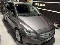 Usata Mercedes B180 Executive 109 CV (80 kW) 2013 Grigio Utilitaria