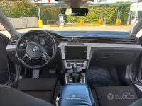 Usata VW Passat 120 CV (88 kW) 2018 Grigio Station wagon