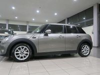 Usata Mini Cooper D Business 116 CV (85 kW) 2018 Melting silver Utilitaria