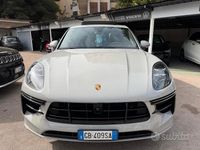 Usata Porsche Macan Turbo 441 CV (324 kW) 2020 Grigio SUV