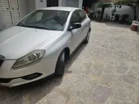 Usata Lancia Delta 120 CV (88 kW) 2009 Utilitaria