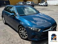 Usata Mercedes A180 Premium 136 CV (100 kW) 2019 Blu Berlina