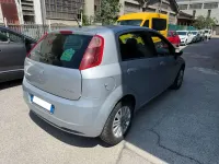 Usata Fiat Grande Punto Dynamic 90 CV (66 kW) 2007 Argento pastello Utilitaria
