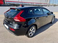 Usata Volvo V40 Kinetic 115 CV (84 kW) 2013 Nero Berlina