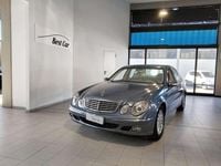 Usata Mercedes E270 Elegance 177 CV (130 kW) 2003 Blu/azzurro Berlina