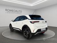 Usata Opel Mokka Elegance 101 CV (74 kW) 2021 Arktis white pastello SUV