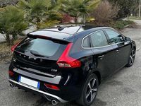 Usata Volvo V40 R-Design 120 CV (88 kW) 2017 Nero Berlina
