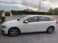 Usata Volvo V60 120 CV (88 kW) 2015 Bianco Station wagon