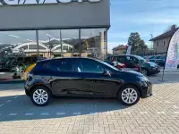 Nuova Renault Clio V SE 66 CV (48 kW) 2026 Arancione Berlina