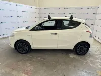 Usata Lancia Ypsilon 69 CV (50 kW) 2019 Bianco Utilitaria