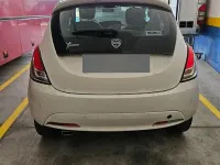 Usata Lancia Ypsilon 95 CV (69 kW) 2017 Bianco Utilitaria