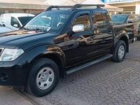 Second-hand Nissan Navara 190 CP (139 kW) 2014 Negru Pickup