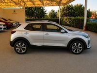 Käytetty Kia Stonic GT-Line 101 HP (74 kW) 2022 Hopea Katumaasturi