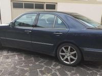 Begagnad Mercedes E200 Elegance 186 HK (136 kW) 2000 Sedan