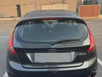 Usata Ford Fiesta 97 CV (71 kW) 2010 Marrone Berlina