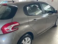 Usata Peugeot 208 Allure 68 CV (50 kW) 2012 Marrone Utilitaria