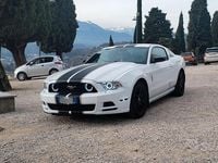 Usata Ford Mustang 310 CV (228 kW) 2014 Bianco Coupé