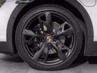 Usata Porsche Taycan Cross Turismo 350 kW (476 CV) 2024 Grigio ghiaccio metallizzato Berlina