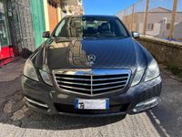 Usata Mercedes E250 204 CV (150 kW) 2011 Grigio Berlina