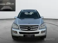 Usata Mercedes GL320 224 CV (164 kW) 2008 Grigio SUV