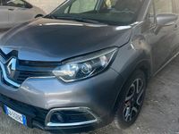 Usata Renault Captur 90 CV (66 kW) 2013 Grigio SUV