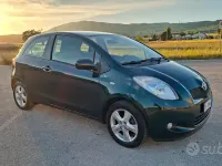 Usata Toyota Yaris 87 CV (63 kW) 2007 Verde Utilitaria