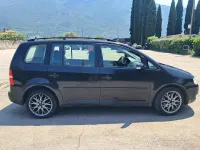 Usata VW Touran 101 CV (74 kW) 2004 Nero Monovolume