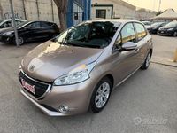 Usata Peugeot 208 92 CV (67 kW) 2012 Grigio Utilitaria