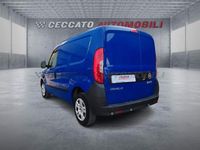 Usata Fiat Doblò 95 CV (69 kW) 2018 Blu Monovolume