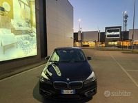 Begagnad BMW 216 Active Tourer Luxury Line 116 HK (85 kW) 2015 Svart Minibuss