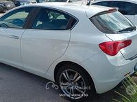 Usata Alfa Romeo Giulietta Distinctive 120 CV (88 kW) 2016 Bianco Berlina