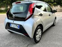 Usata Toyota Aygo Connect Style 72 CV (52 kW) 2020 Utilitaria