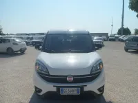 Usata Fiat Doblò 105 CV (77 kW) 2022 Bianco Monovolume