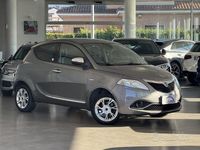 Usata Lancia Ypsilon Platinum 69 CV (50 kW) 2018 Grigio Utilitaria