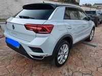 Usata VW T-Roc 115 CV (84 kW) 2019 Bianco SUV