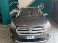 Usata Ford Kuga 150 CV (110 kW) 2017 Grigio SUV