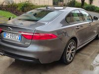 Usata Jaguar XF R-Sport 179 CV (131 kW) 2017 Grigio Berlina