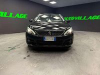 Gebraucht Peugeot 308 Allure 131 PS (96 kW) 2020 Schwarz Kombi