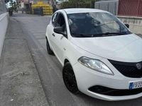 Usata Lancia Ypsilon Platinum 69 CV (50 kW) 2018 Utilitaria