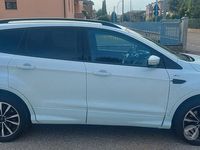 Usata Ford Kuga ST-Line 120 CV (88 kW) 2017 Bianco SUV