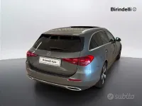 Usata Mercedes C220 200 CV (147 kW) 2022 Grigio Station wagon