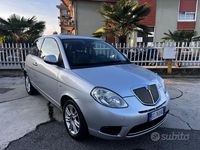Usata Lancia Ypsilon 60 CV (44 kW) 2010 Grigio Utilitaria