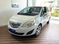 Usata Opel Meriva Cosmo 100 CV (73 kW) 2011 Bianco Monovolume