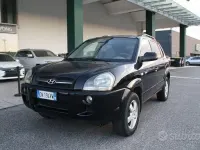Second-hand Hyundai Tucson Dynamiq 112 CP (82 kW) 2004 Negru SUV