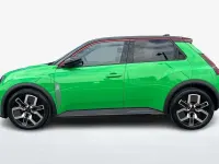 Usata Renault R5 Komfort 110 kW (150 CV) 2024 Verde Utilitaria