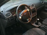 Usata Ford Focus 116 CV (85 kW) 2007 Nero Station wagon