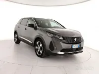 Usata Peugeot 5008 Allure 131 CV (96 kW) 2024 Grigio SUV